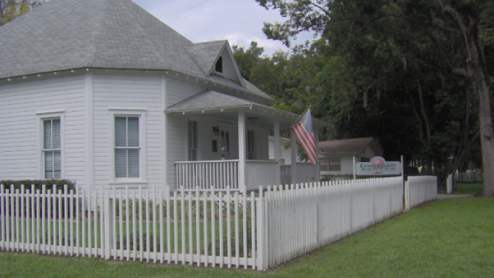 Home located in Inverness, Florida