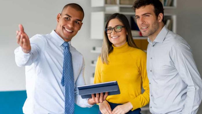 Realtor with clients