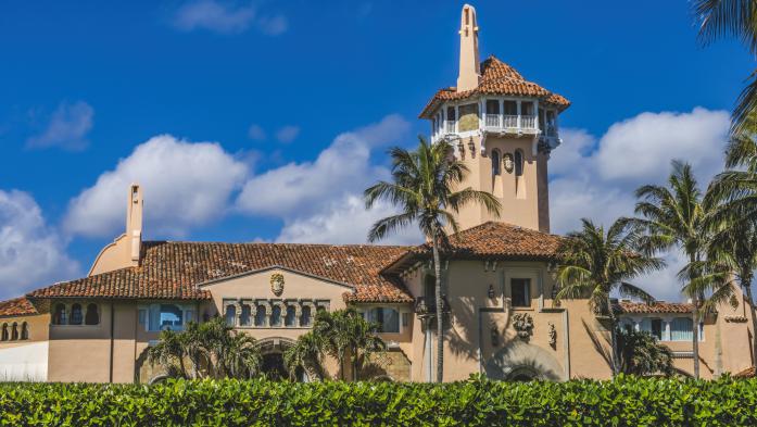 Outside photo of Trump's home, Mar-a-Lago